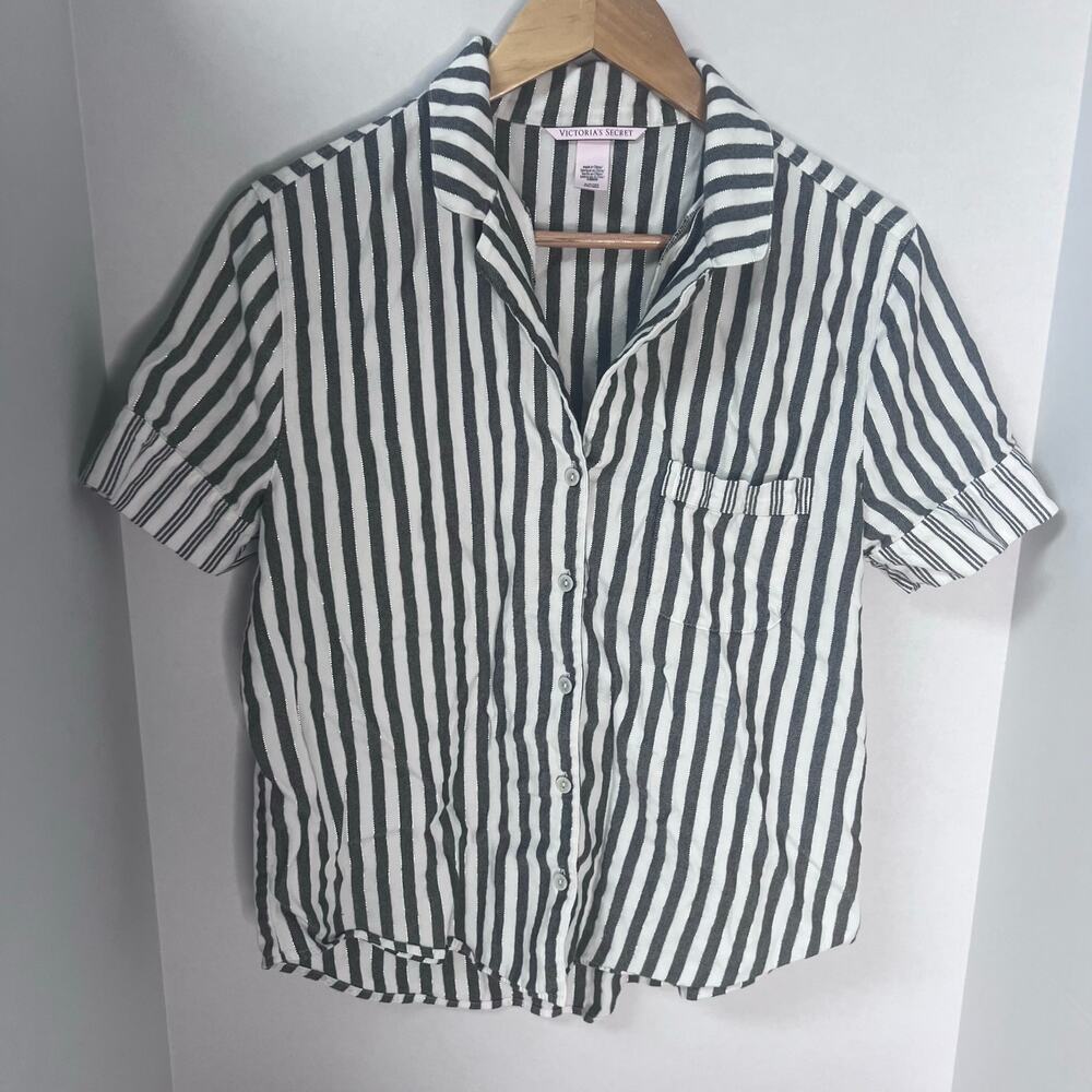Victoria's Secret Gray White‎ Short Button Up Pajama Set Women's S